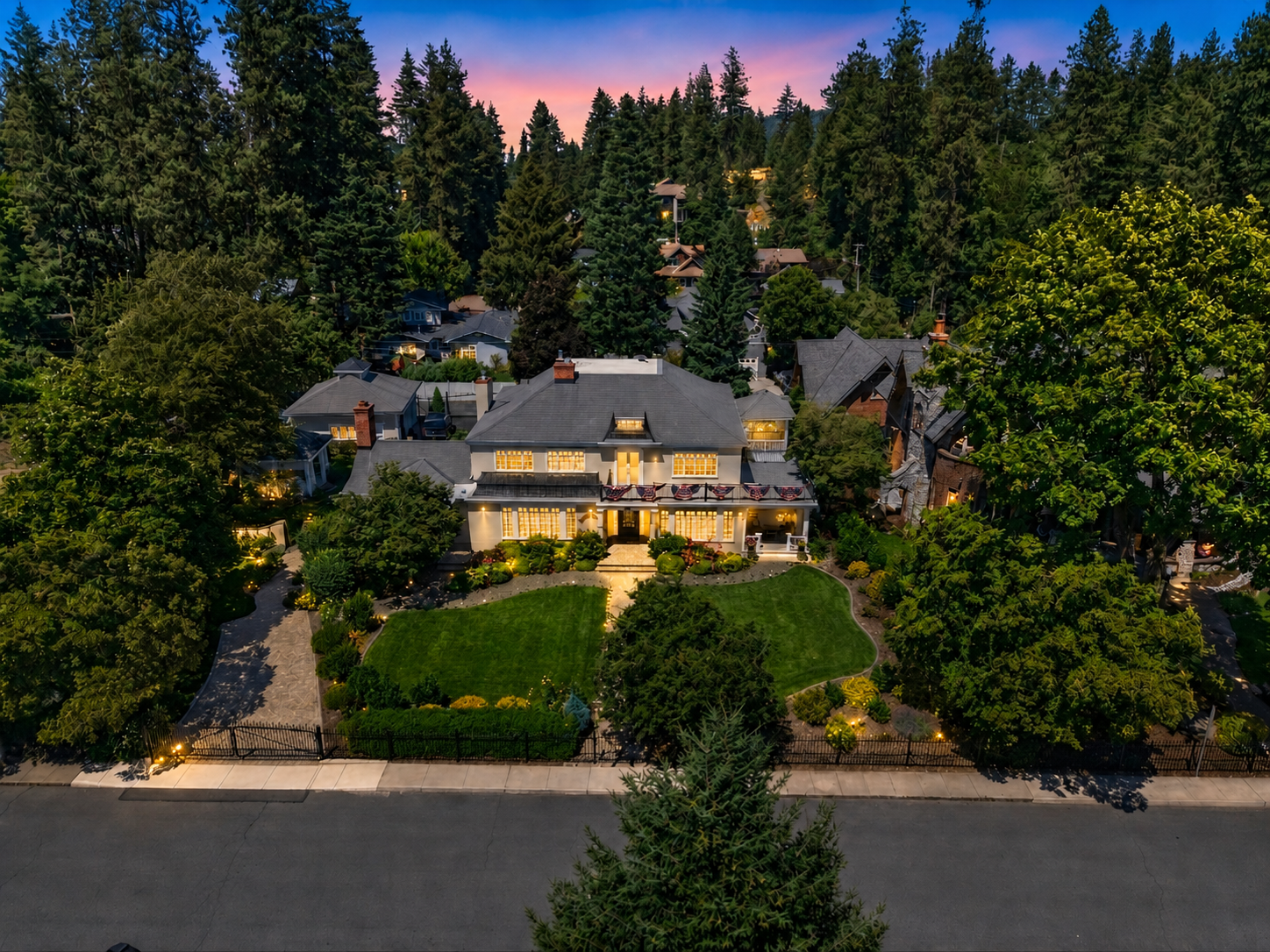 Luxury kitchen real estate photography